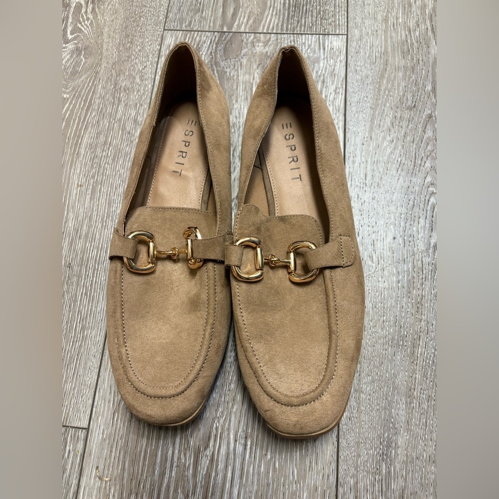 Esprit Women's Brown Loafers with Gold Accents